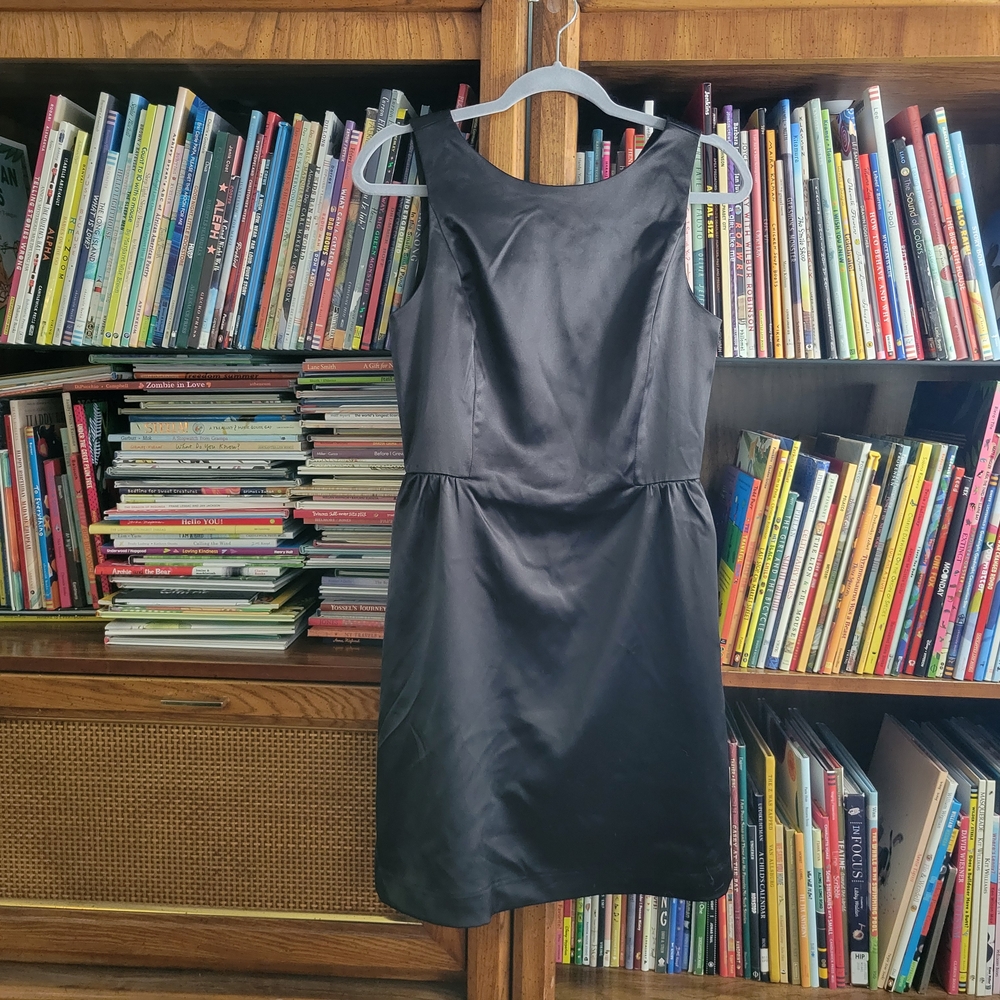 GAP Satin Little Black Dress, Size 2. Cocktail Dress With Pockets!